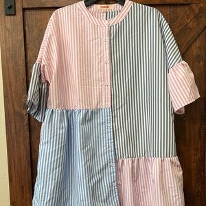 Super cute striped dress for summer!